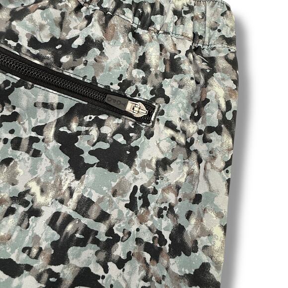 Topo Designs 6" River Shorts Mens Size Medium Abstract Camo Slate Nebula Print - Picture 5 of 7